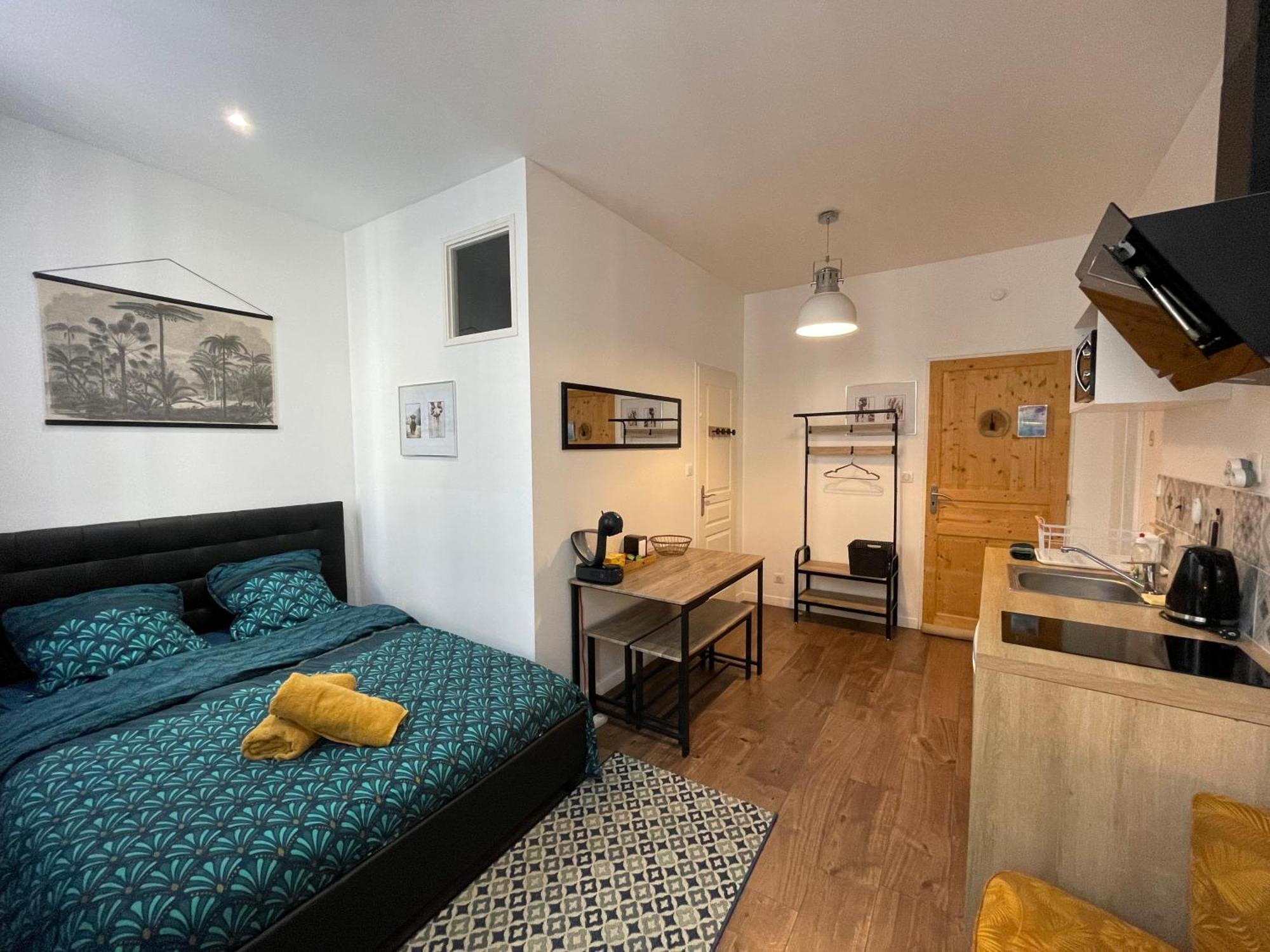 Chez Jean-Yves Et Zoe - La Boheme - Au Calme, Tres Propre, Proche Parkings Apartment นีออร์ ภายนอก รูปภาพ