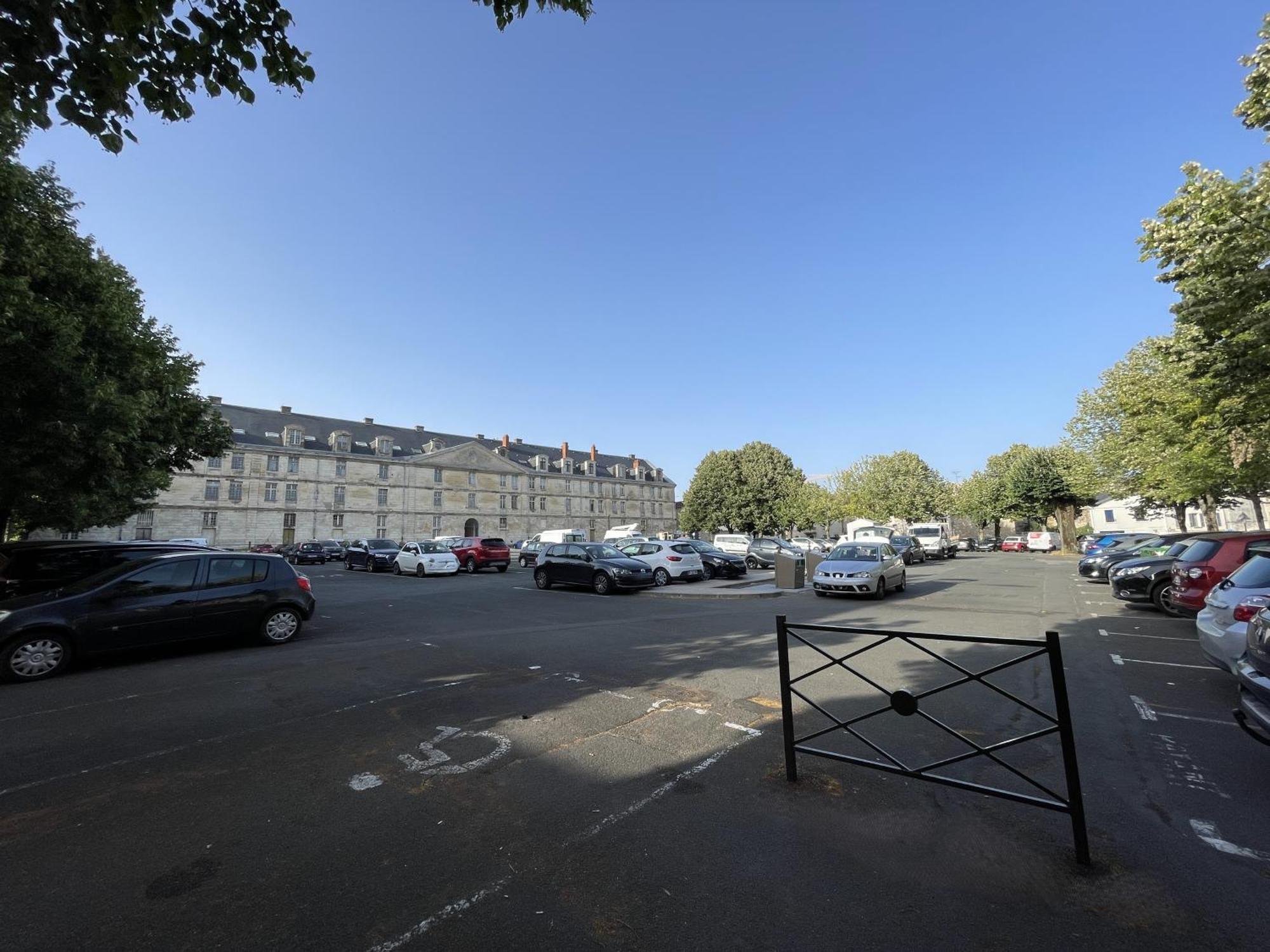 Chez Jean-Yves Et Zoe - La Boheme - Au Calme, Tres Propre, Proche Parkings Apartment นีออร์ ภายนอก รูปภาพ