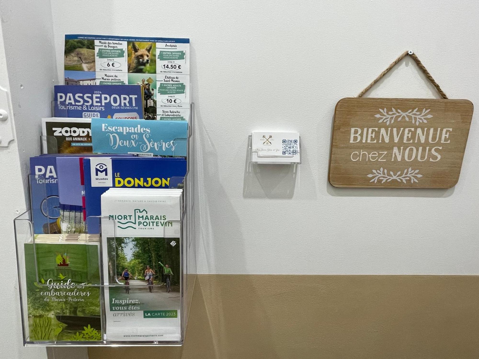 Chez Jean-Yves Et Zoe - La Boheme - Au Calme, Tres Propre, Proche Parkings Apartment นีออร์ ภายนอก รูปภาพ